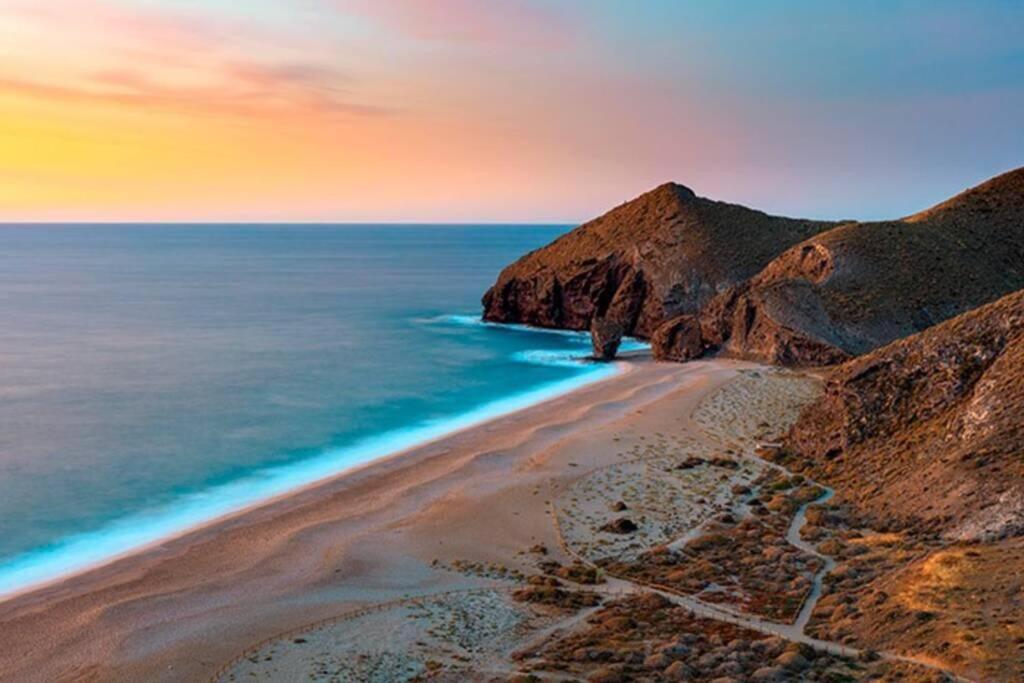 Atico Con Encanto En Cabo De Gata. A 100M De La Playa. Carboneras Bagian luar foto